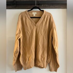 Vintage L.L. Bean Lambswool Men's V-Neck Sweater in Tan